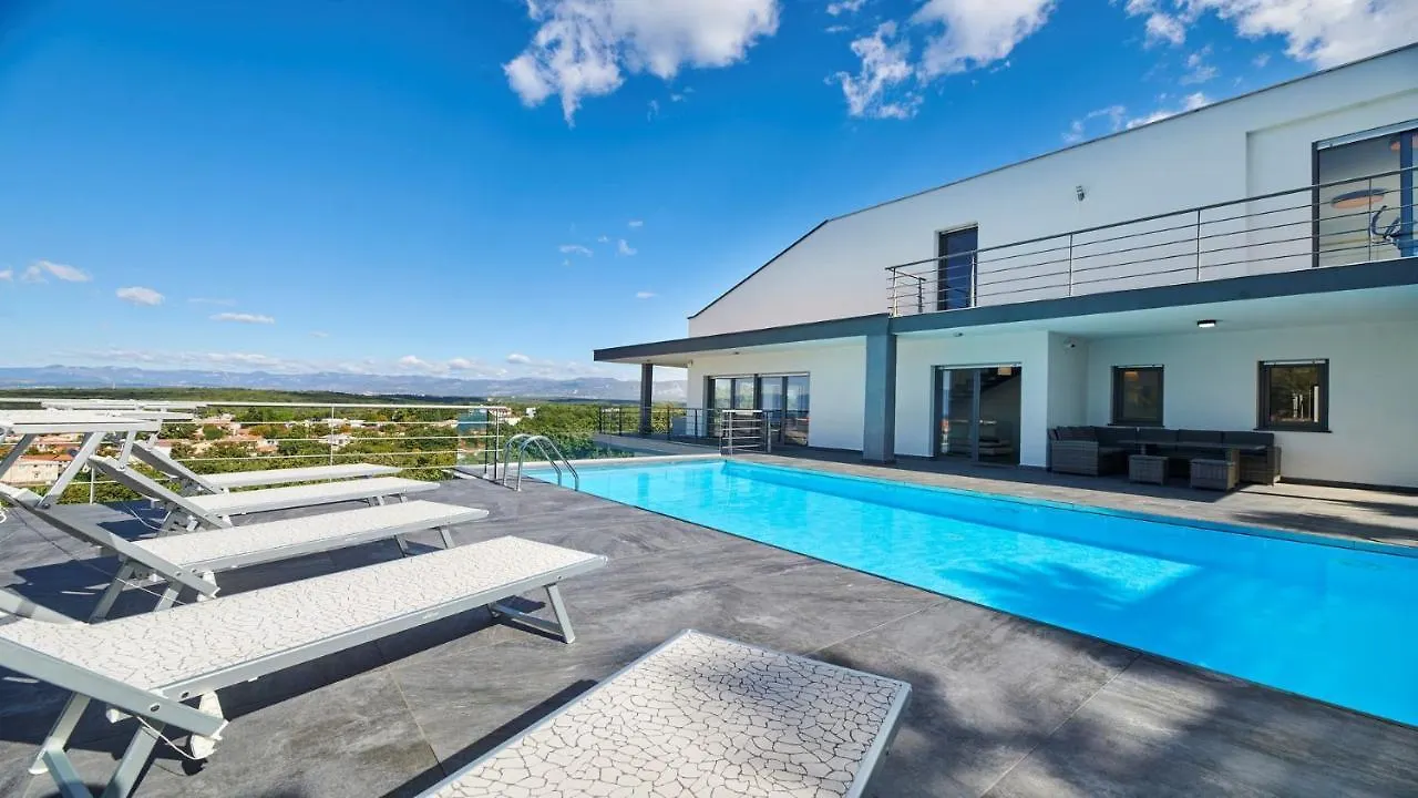 Villa Blue Ocean Njivice Guest house