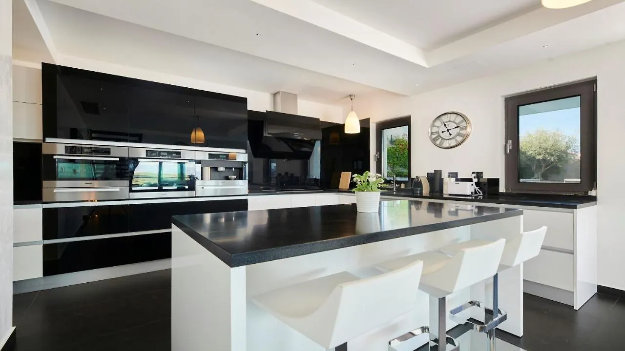 Villa Blue Ocean Njivice