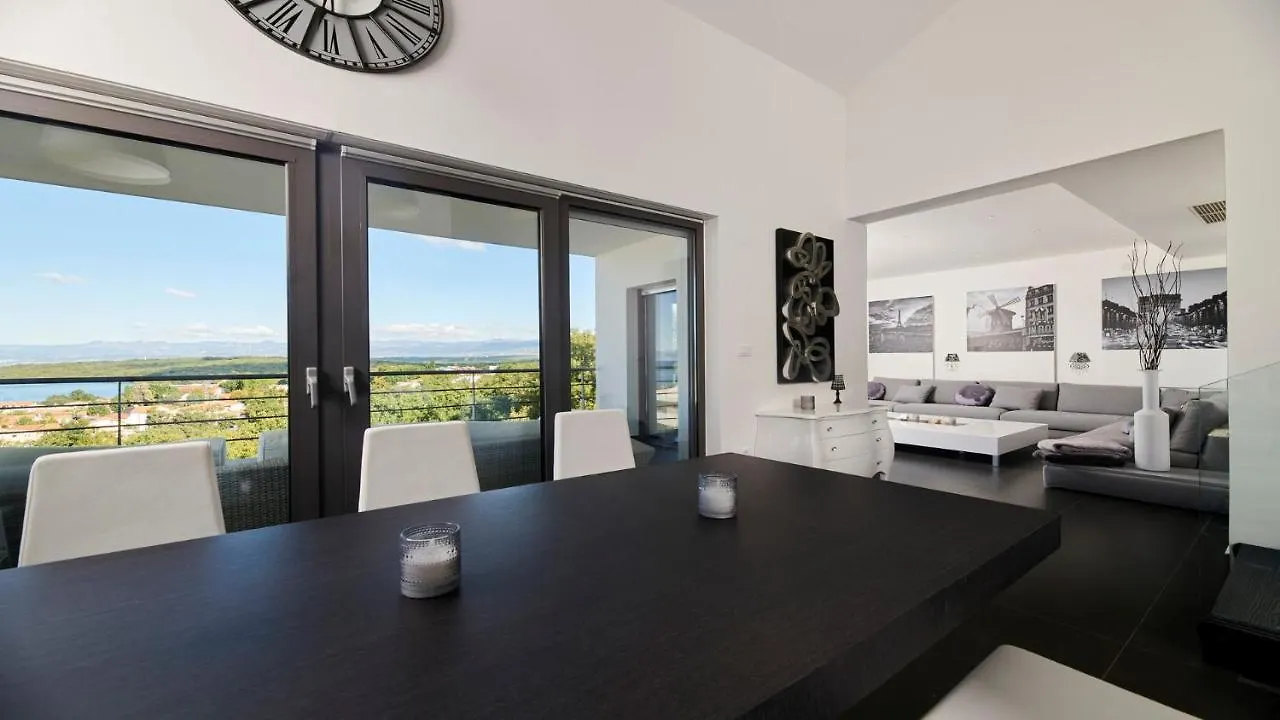 Villa Blue Ocean Njivice Croatia