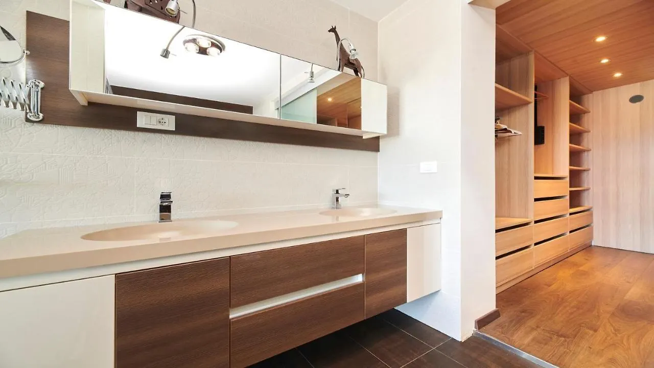Guest house Villa Blue Ocean Njivice Croatia