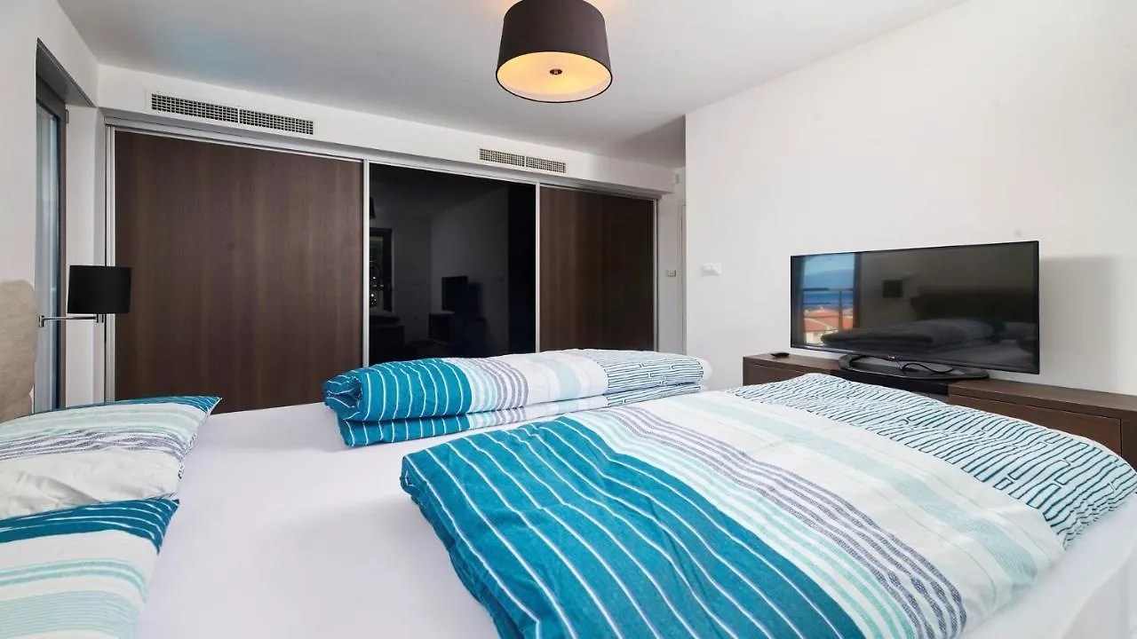 Villa Blue Ocean Njivice 0*,  Croatia
